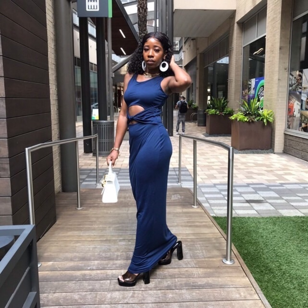 Women dress